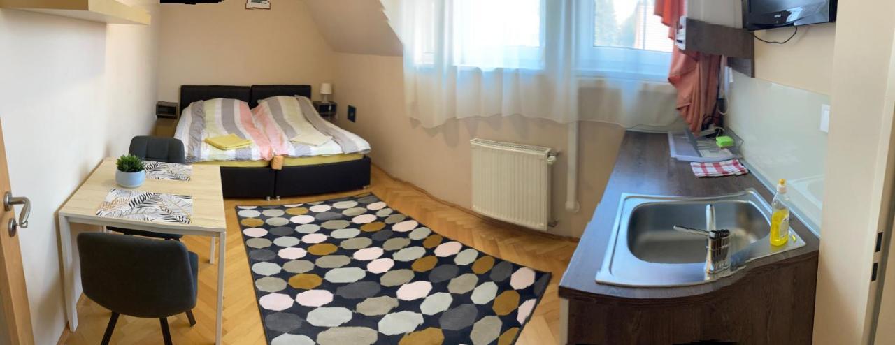 Kuenszler Apartmanhaz Zamárdi Extérieur photo