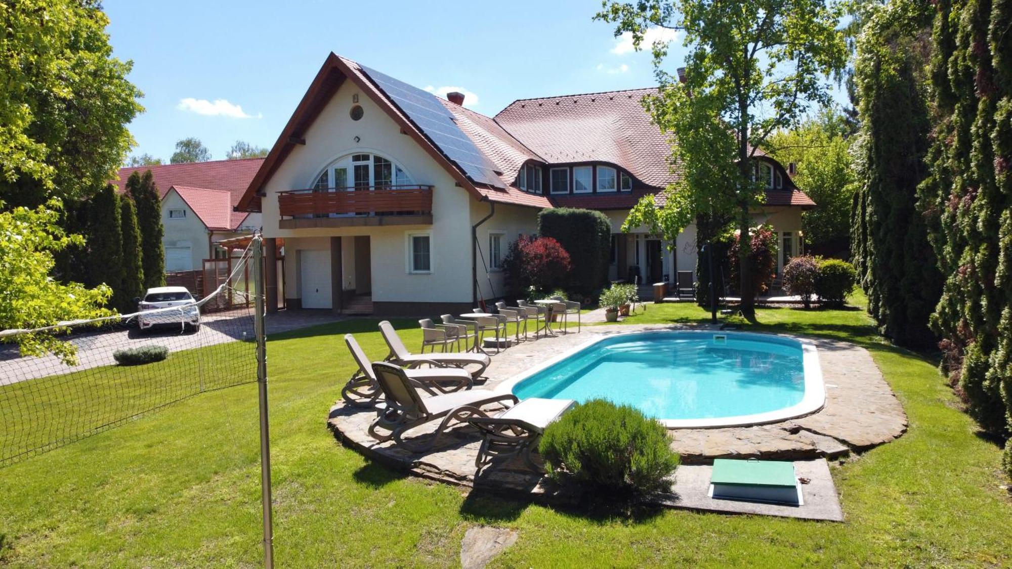 Kuenszler Apartmanhaz Zamárdi Extérieur photo